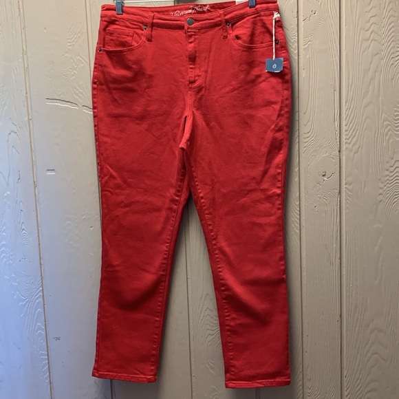 Universal Thread Jeans - Picture 2 of 12